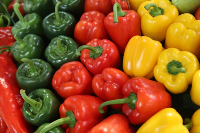 idea991522916196-coloured-capsicums-peppers-.jpg