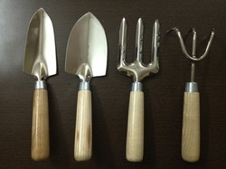 idea994-pc-hand-garden-tool-kit-250x250.jpg