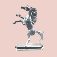 idea99crystal-horse-statue-500x500.jpg