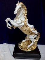 idea99horse-statue-500x500.jpg